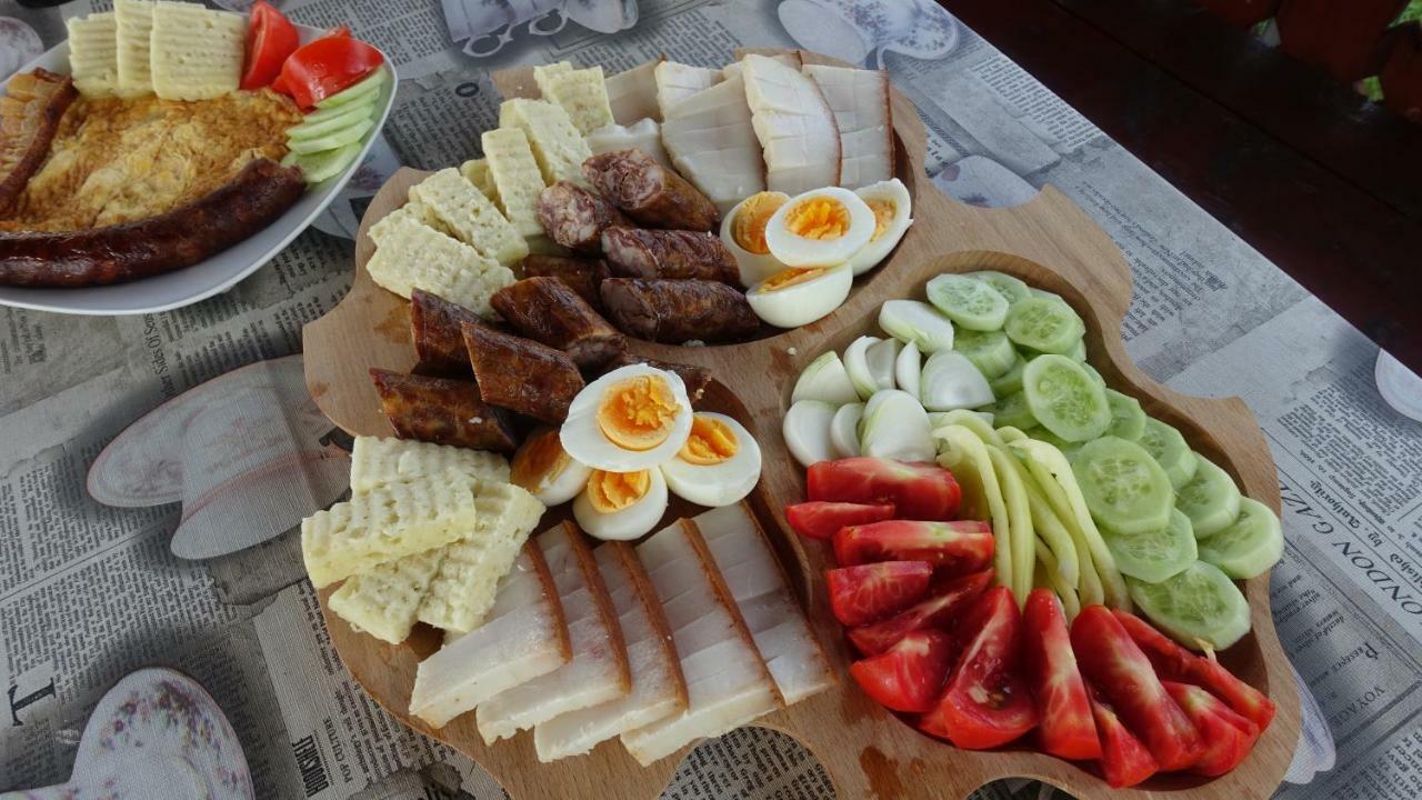 Pensiunea Tincu Satu Sugatag Exterior foto